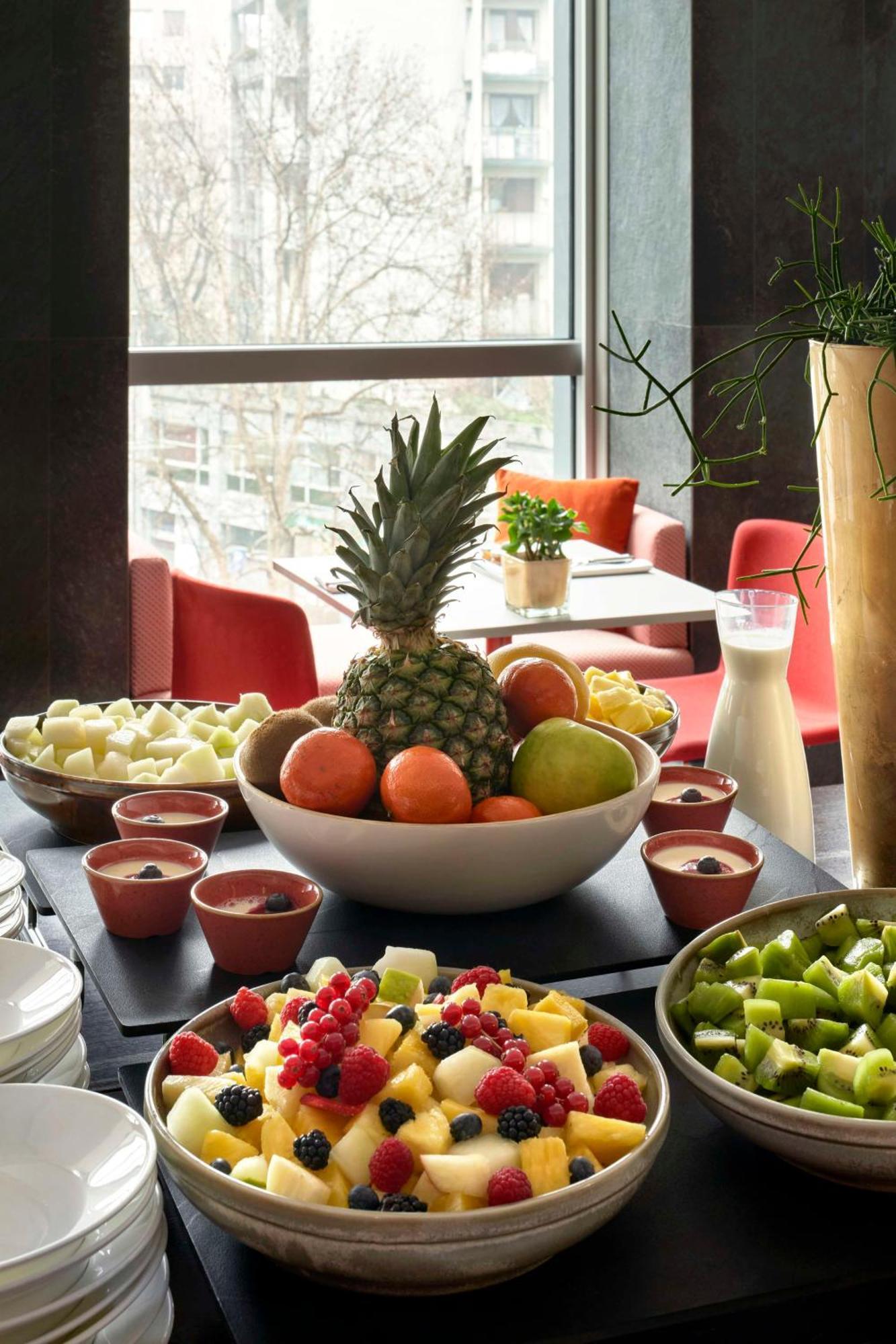 Hyatt Centric Milan Centrale Экстерьер фото